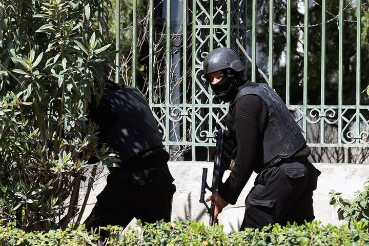 Tunisian security forces at the National Bardo Museum in Tunis after an attack by gunmen on Wednesda