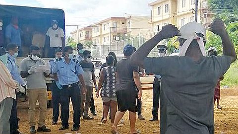 Flic-en-Flac : Don et partage de denrées alimentaires