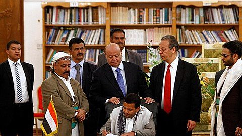 Militants in Yemen Seize State Offices, Force Premier to Resign