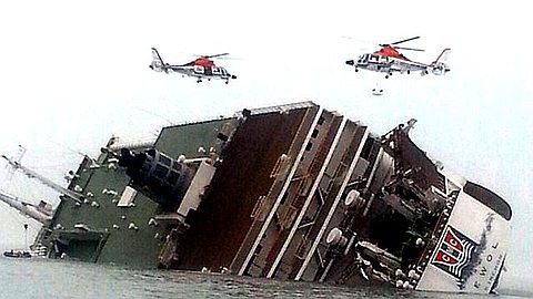 Hundreds Still Missing in Deadly Korea Ferry Accident