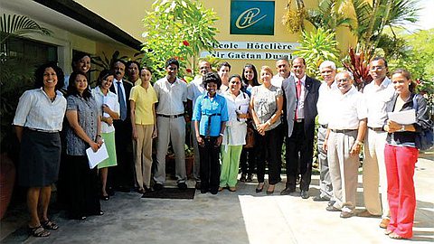 The AIOM Want to Upgrade the Profession of Tourist Guide 