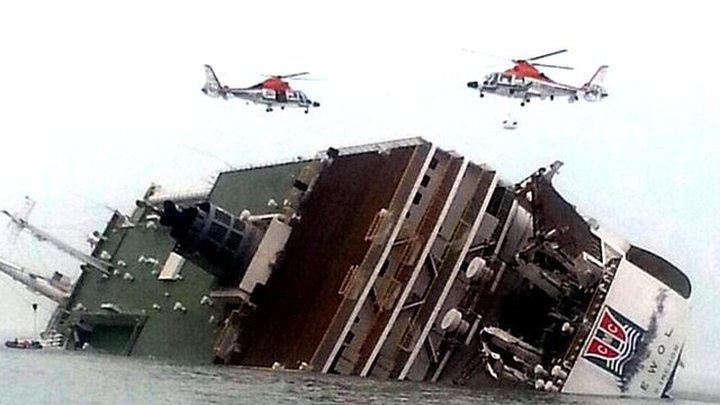 Hundreds Still Missing in Deadly Korea Ferry...