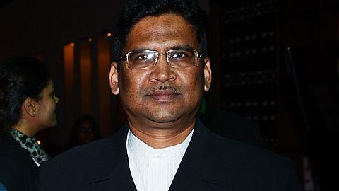 Polémique Autour de son Doctorat: le Directeur de la MQA Contraint à la Demission