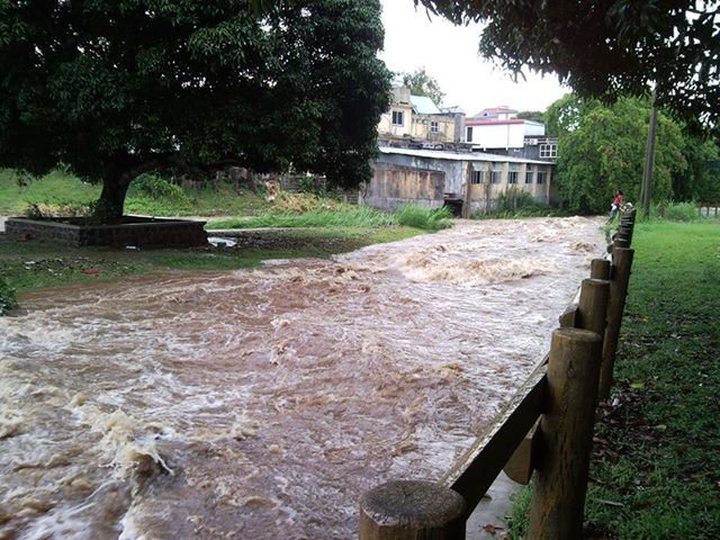 Video of the Day: Wednesday Floods Mauritius