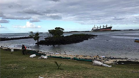 MV Benita: 30 Tonnes De Fioul Pompées