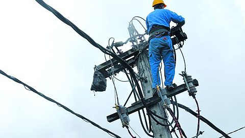 CEB Shortfall of Rs 800 Million