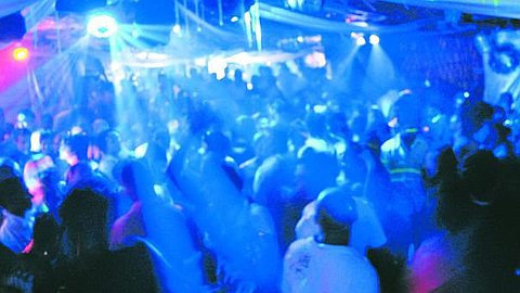 Night life: Plusieurs Boîtes de Nuit Opèrent Dans L’illégalité