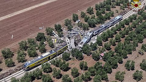 Train Crash in Italy Leaves at Least 25 Dead and Dozens Injured