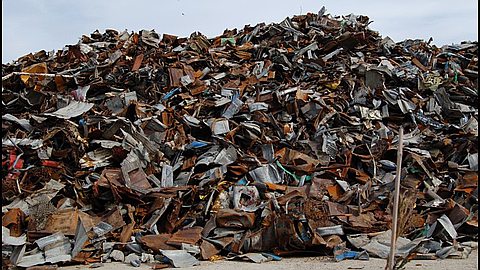 Exportation Interdite: Vieille Ferraille, Nouveaux Problèmes