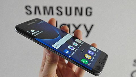Samsung's Galaxy S7 and S7 Edge Go on Sale