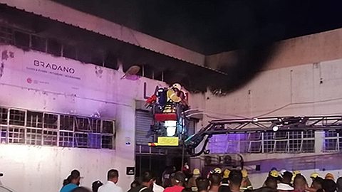 Trois morts dans un incendie à Pailles ce soir