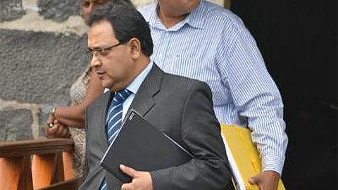 Arnaques Financières : Partenaire de Bazerque ou Client de White Dot?