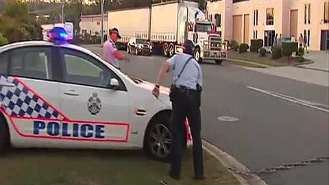 Video of the Day: Police vs MINI Cooper