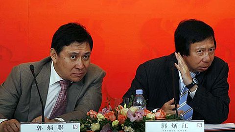 Billionaire HK Property Tycoons Charged in Bribery Case