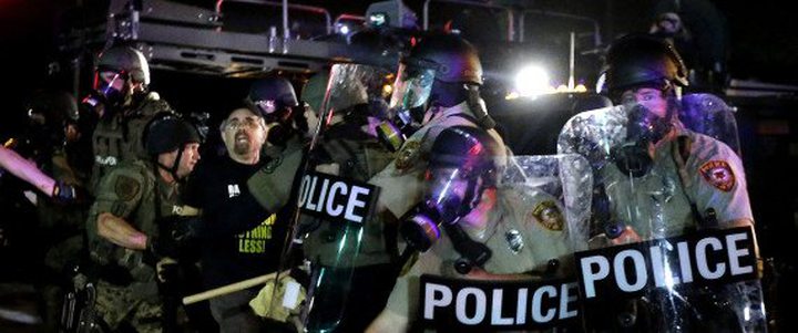 National Guard Arrives In Ferguson, But Clashes...