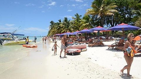 Les détenteurs de la Beach Authority Traders’ License exemptés de redevances jusqu’à juin 2022