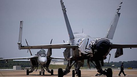 Canada seeks to buy Boeing jets as interim defense measure