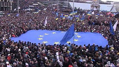 Ukraine President 'Intends to Sign' EU Deal after Protests