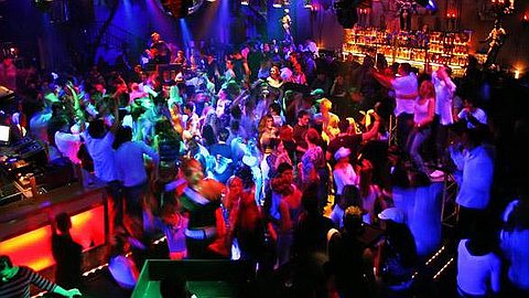 Une Vingtaine de Discothèques Opèrent Illégalement