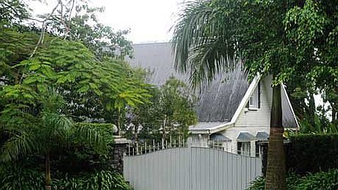 Gooljaury a Avancé Rs 25 M à Soornack pour la Maison des Maingard