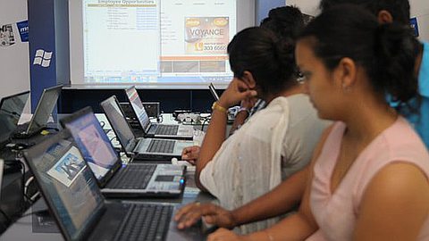 Microsoft Warns Against Illicit Trade in Fake Certificates of Authenticity