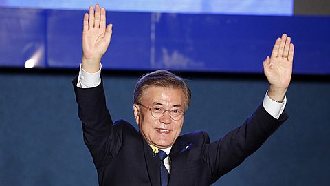 South Korea's new leader willing to visit the North