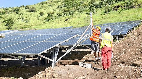 Énergies renouvelables: Feu vert pour la ferme solaire du CEB à Henrietta