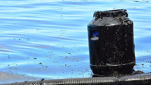 Huile lourde : déconseillé de consommer tout produit, pêché ou récolté, des zones touchées