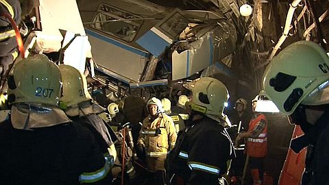 At Least 21 Dead in Moscow Subway Crash