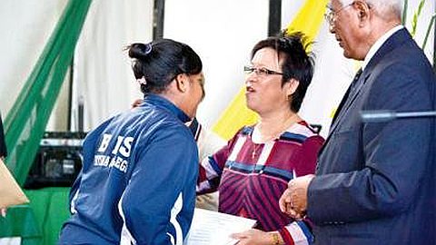 Prevocational 3rd & 4th Year—Le Secteur Catholique Abandonne Le Système Collège-MITD